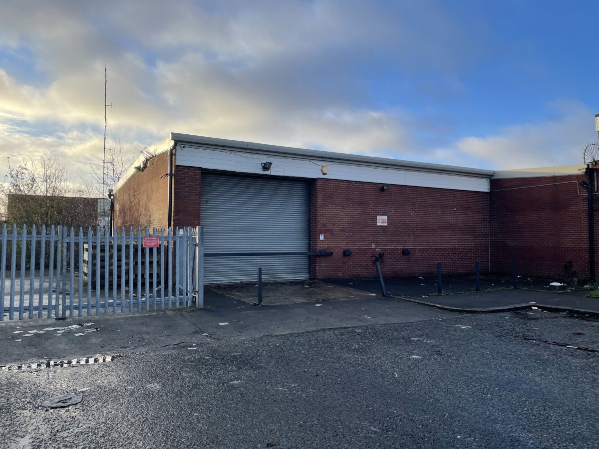 Industrial Unit in Manchester - photo 4