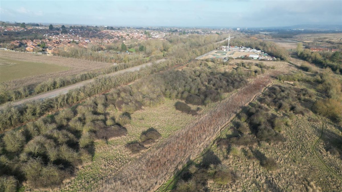 Industrial Unit in Milton Keynes - photo 4