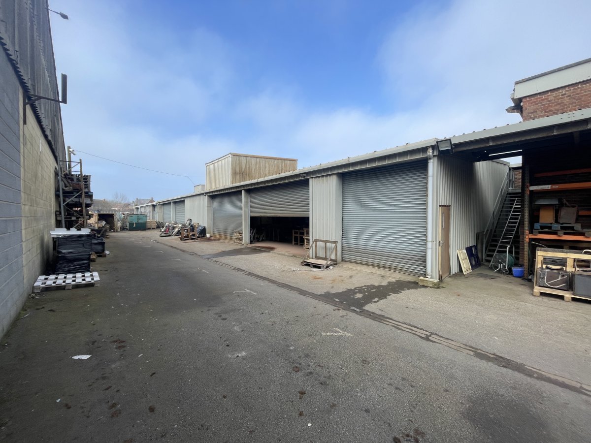 Industrial Unit in Highbridge - photo 4