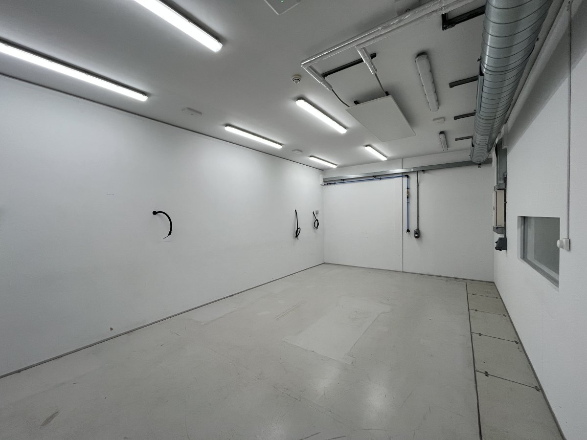 Industrial Unit in Warwick - photo 3