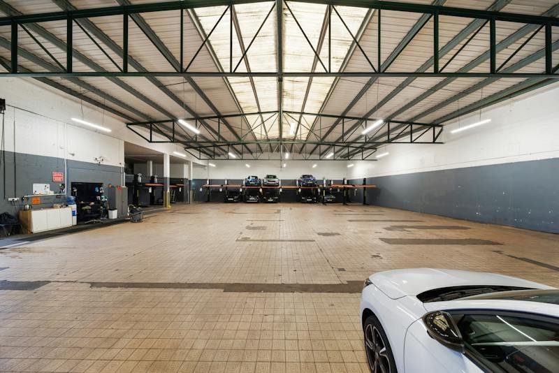 Industrial Unit in London - photo 4