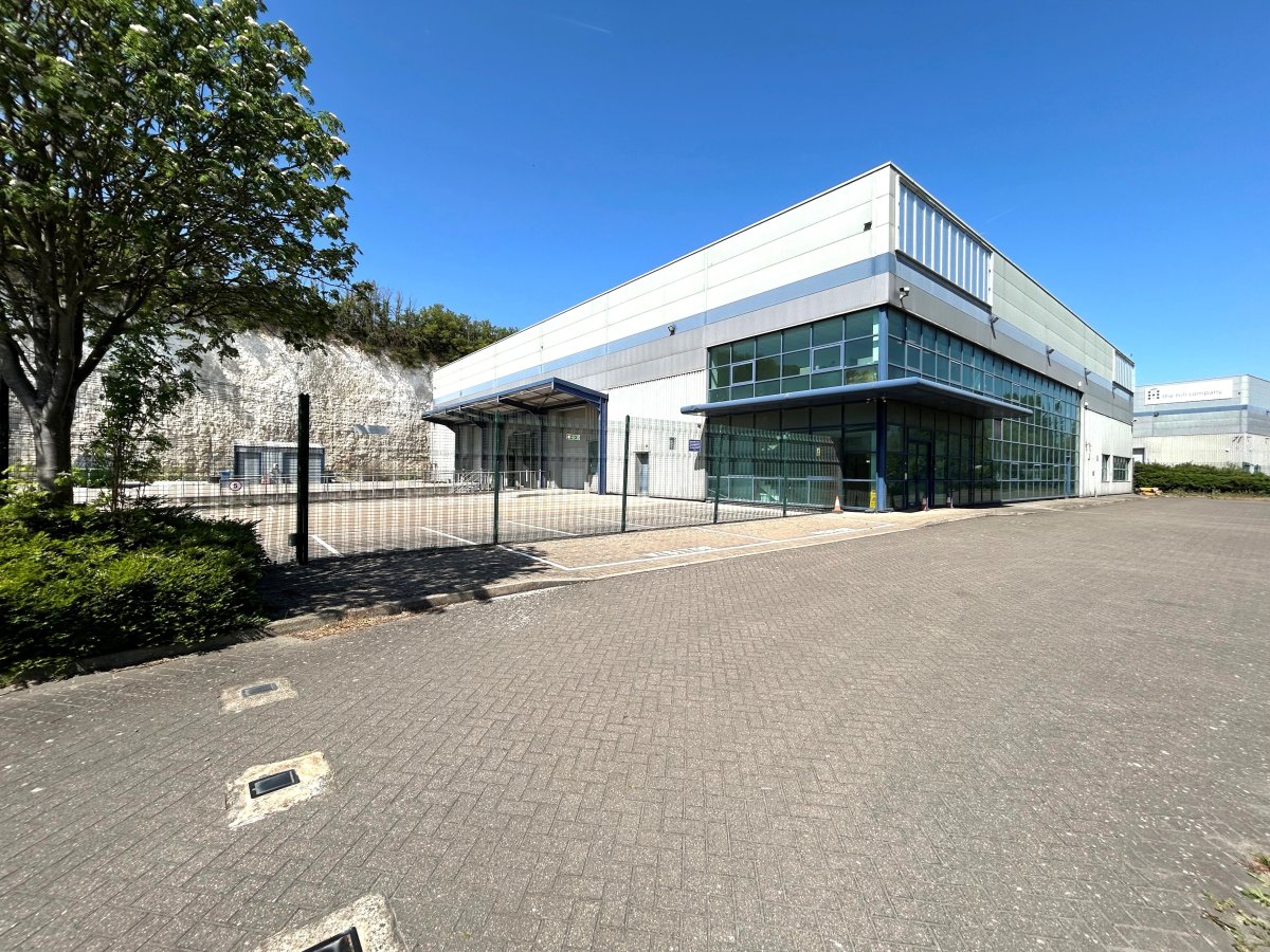 Industrial Unit in Purfleet - photo 4