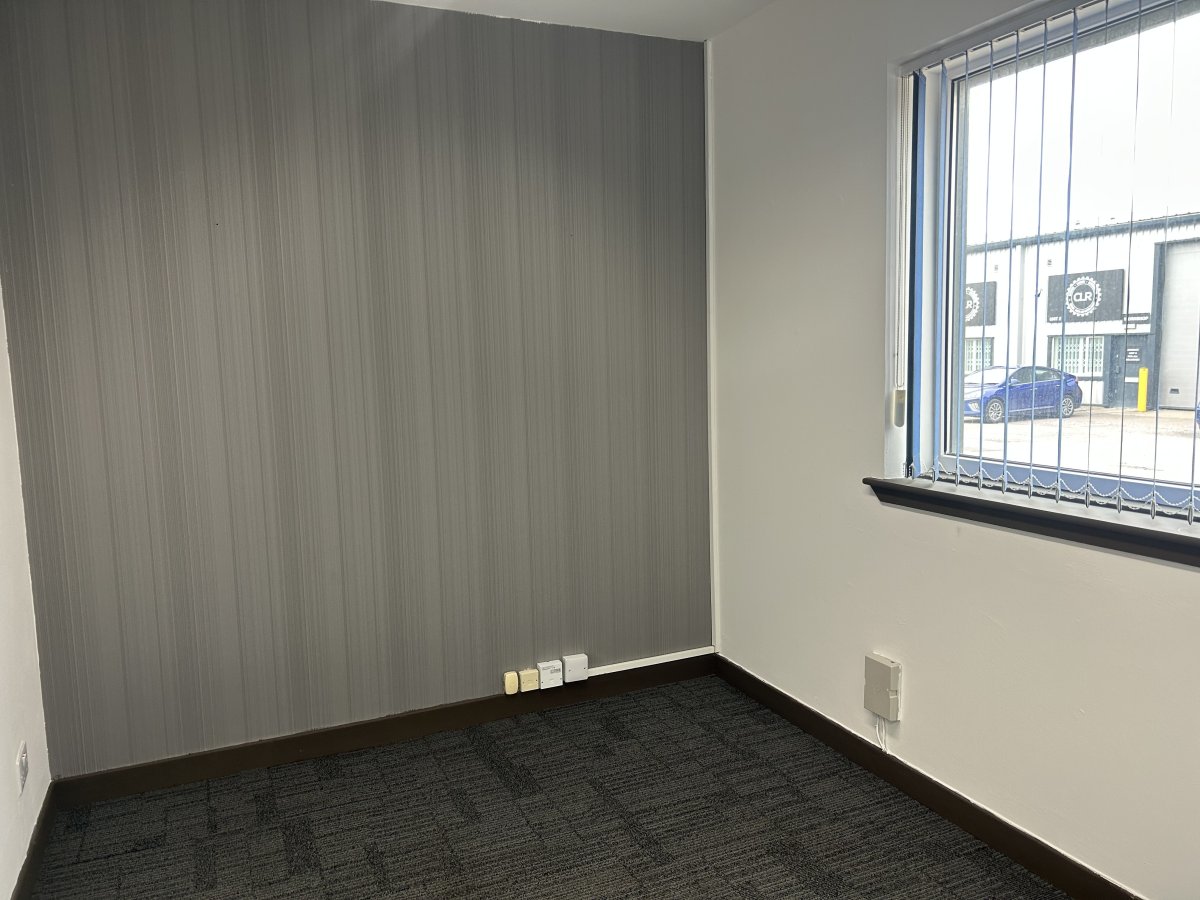 Industrial Unit in Altens Industrial Estate - photo 4