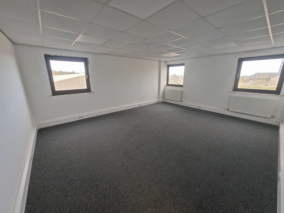 Industrial Unit in Aberdeen - photo 2