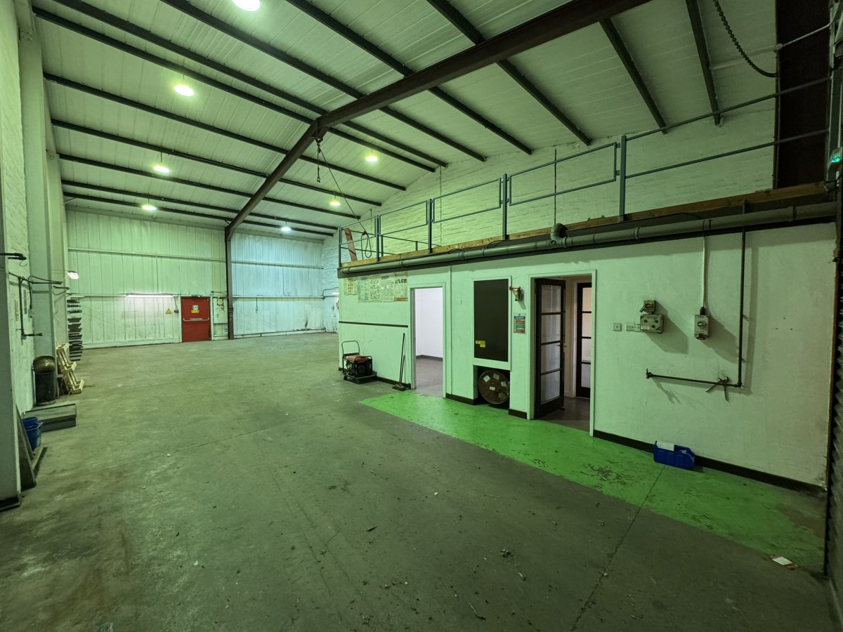 Industrial Unit in Aberdeen - photo 3