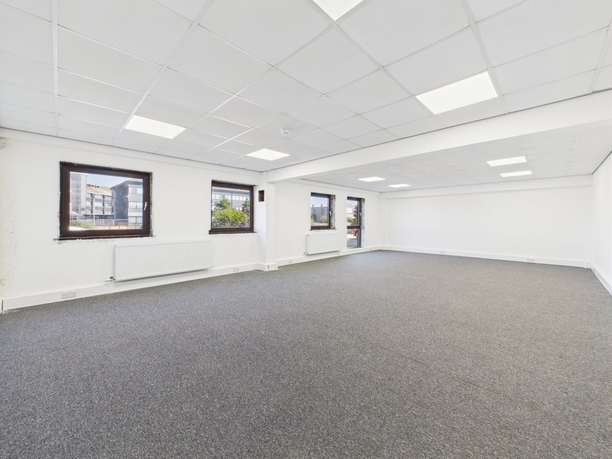 Industrial Unit in Altens Industrial Estate - photo 3