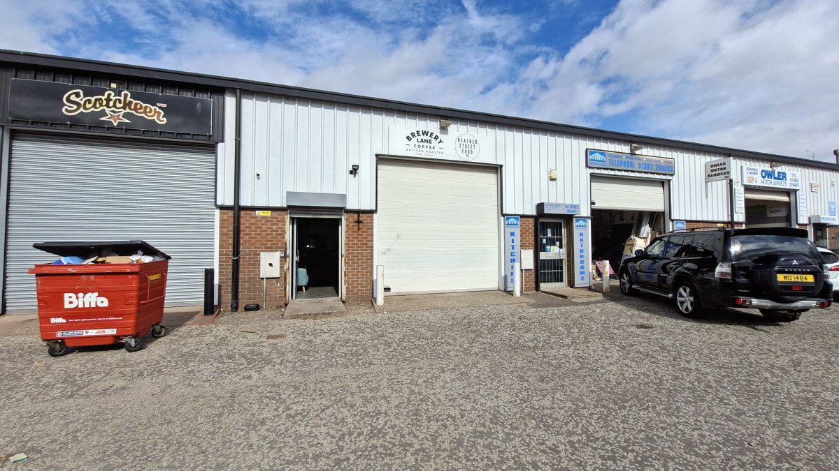Industrial in Ballingall Industrial Estate