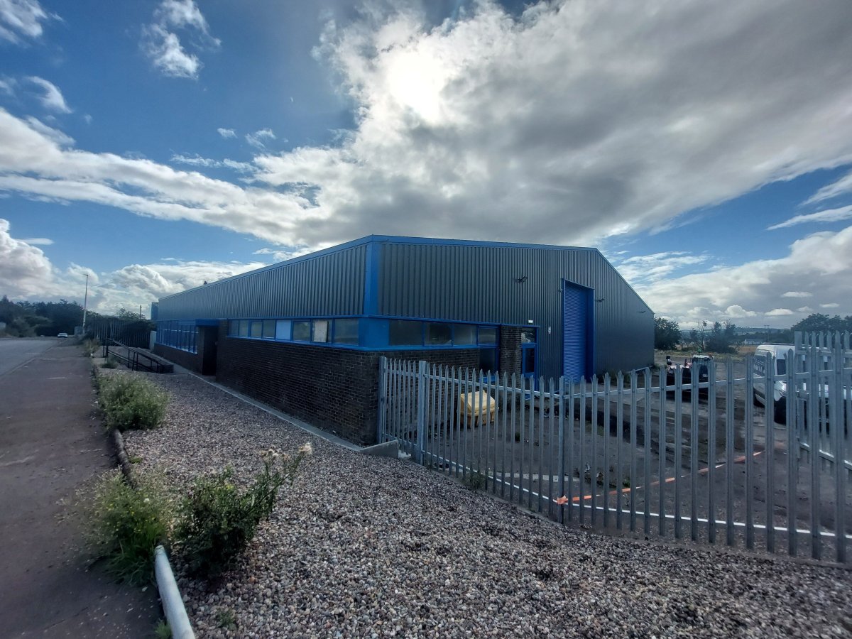 Industrial Unit in Dundee - photo 3