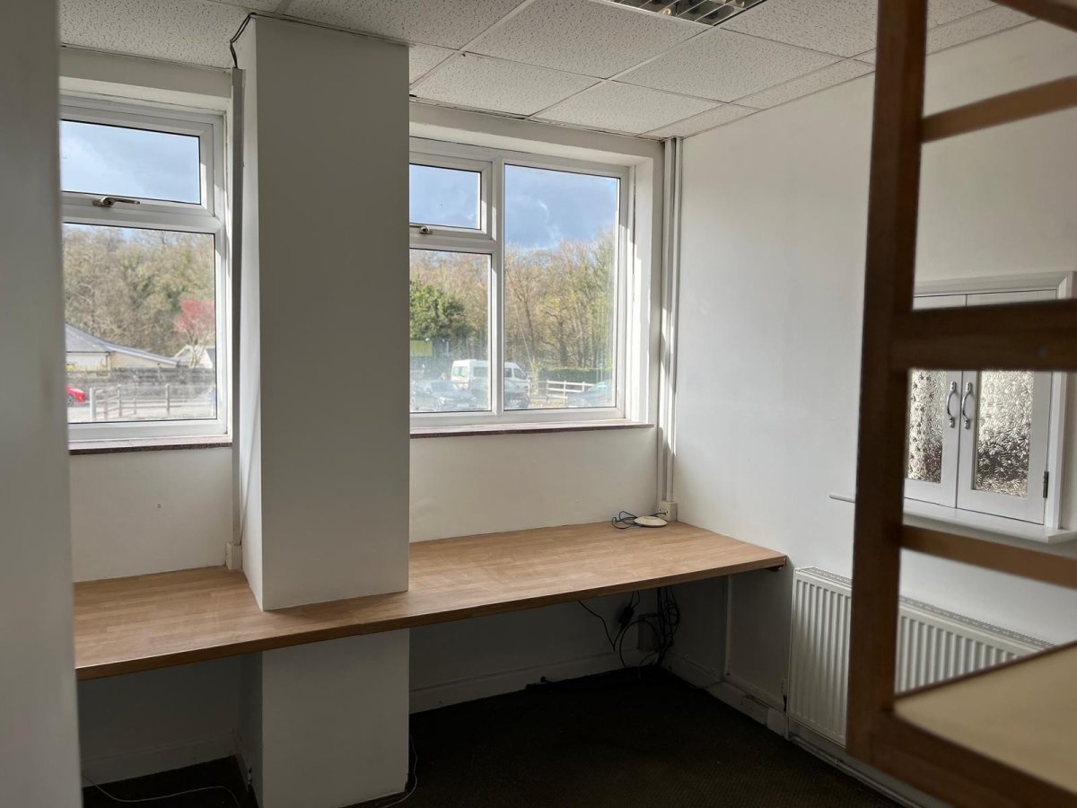 Industrial Unit in Okehampton - photo 4
