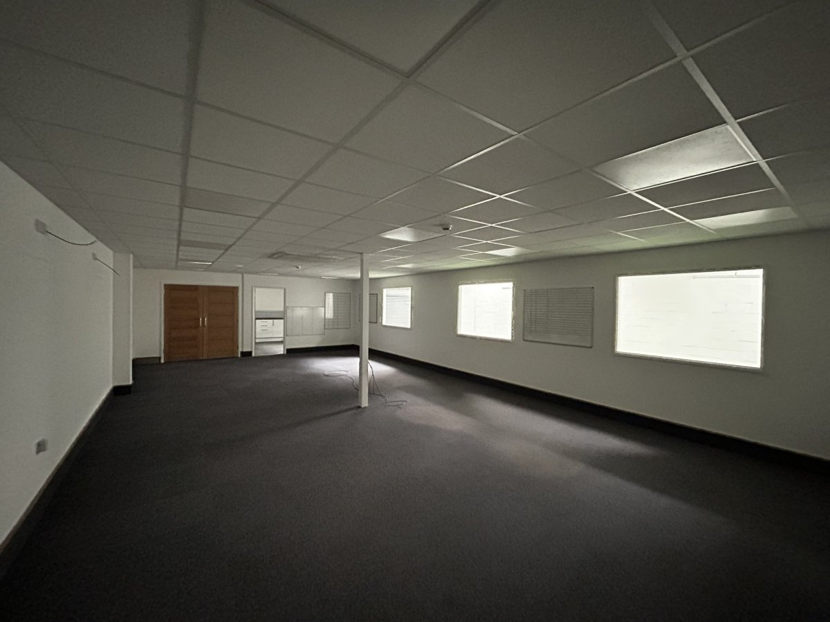 Industrial Unit in Exeter - photo 3