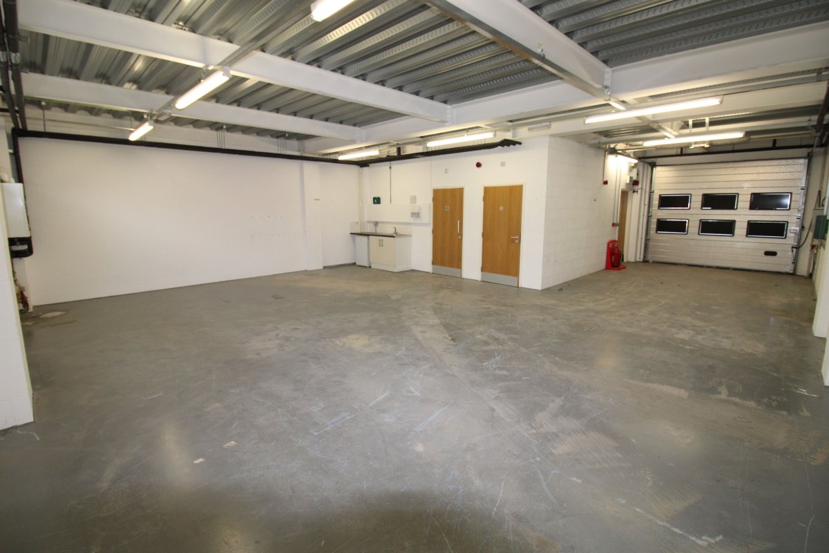 Industrial Unit in Hinckley - photo 2
