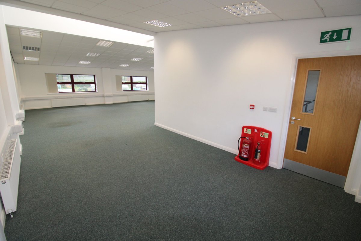 Industrial Unit in Hinckley - photo 4