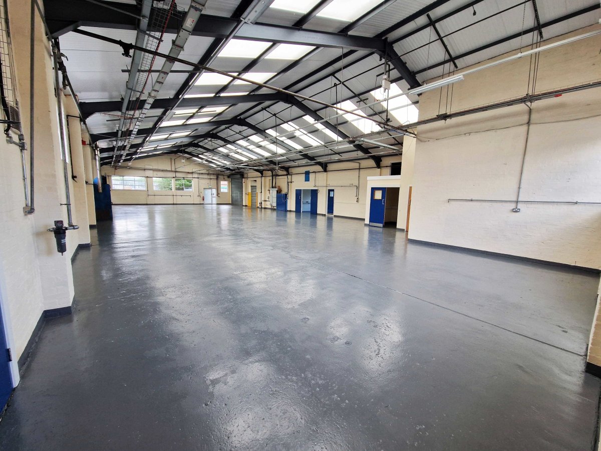 Industrial Unit in Gloucester - photo 4