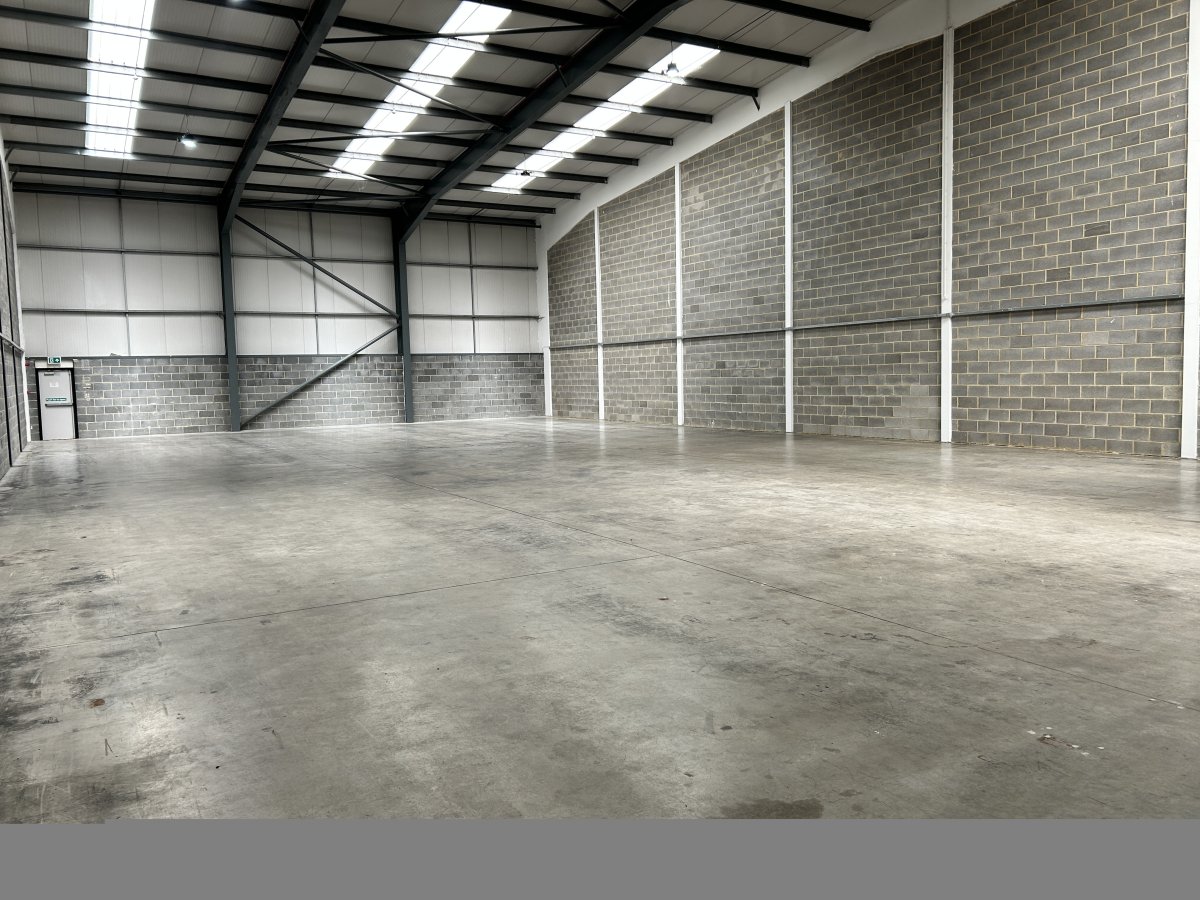 Industrial Unit in Cheltenham - photo 4