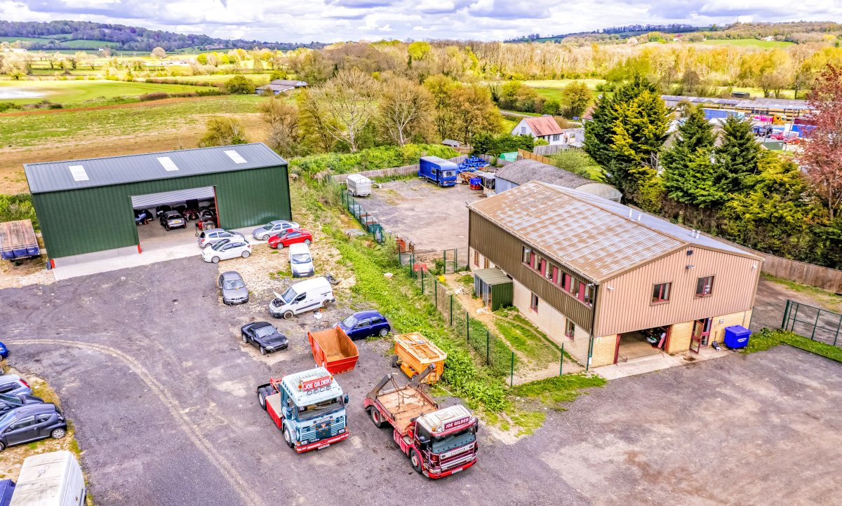 Industrial Unit in Cheltenham - photo 3