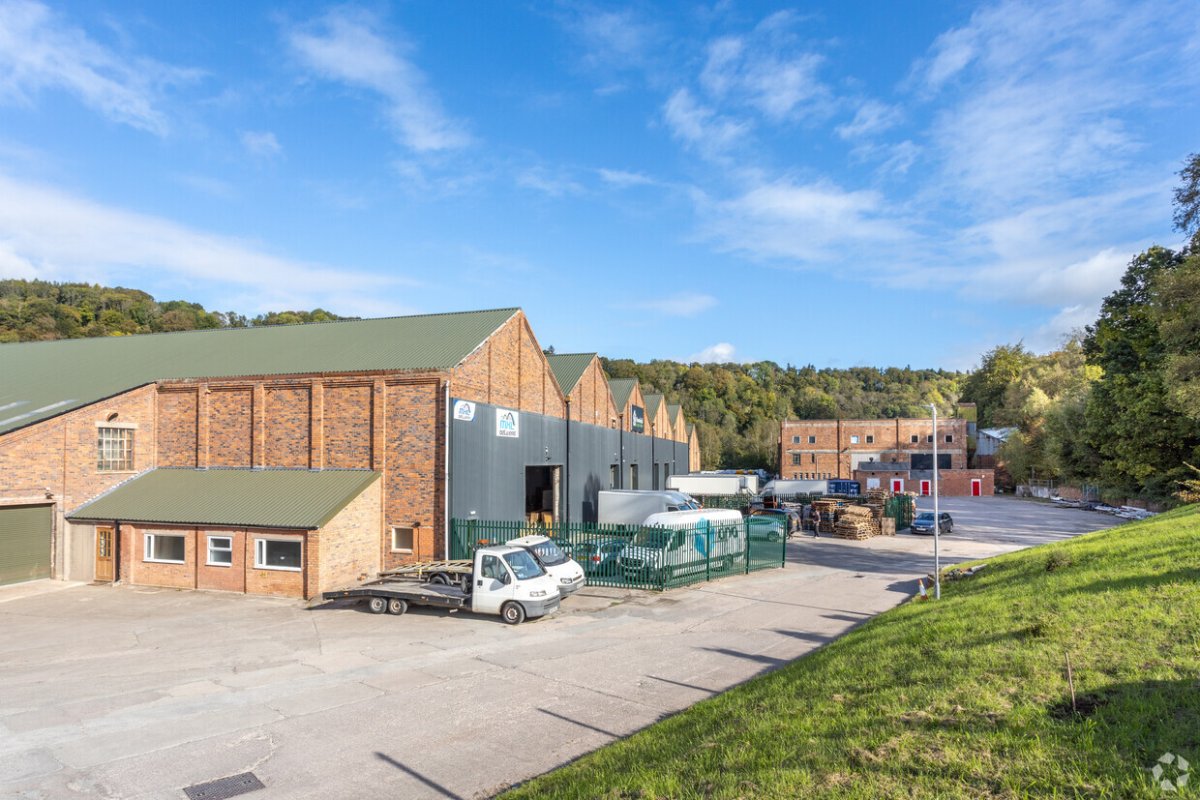 Industrial Unit in Cinderford - photo 3