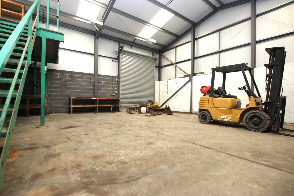 Industrial Unit in Lincoln - photo 3