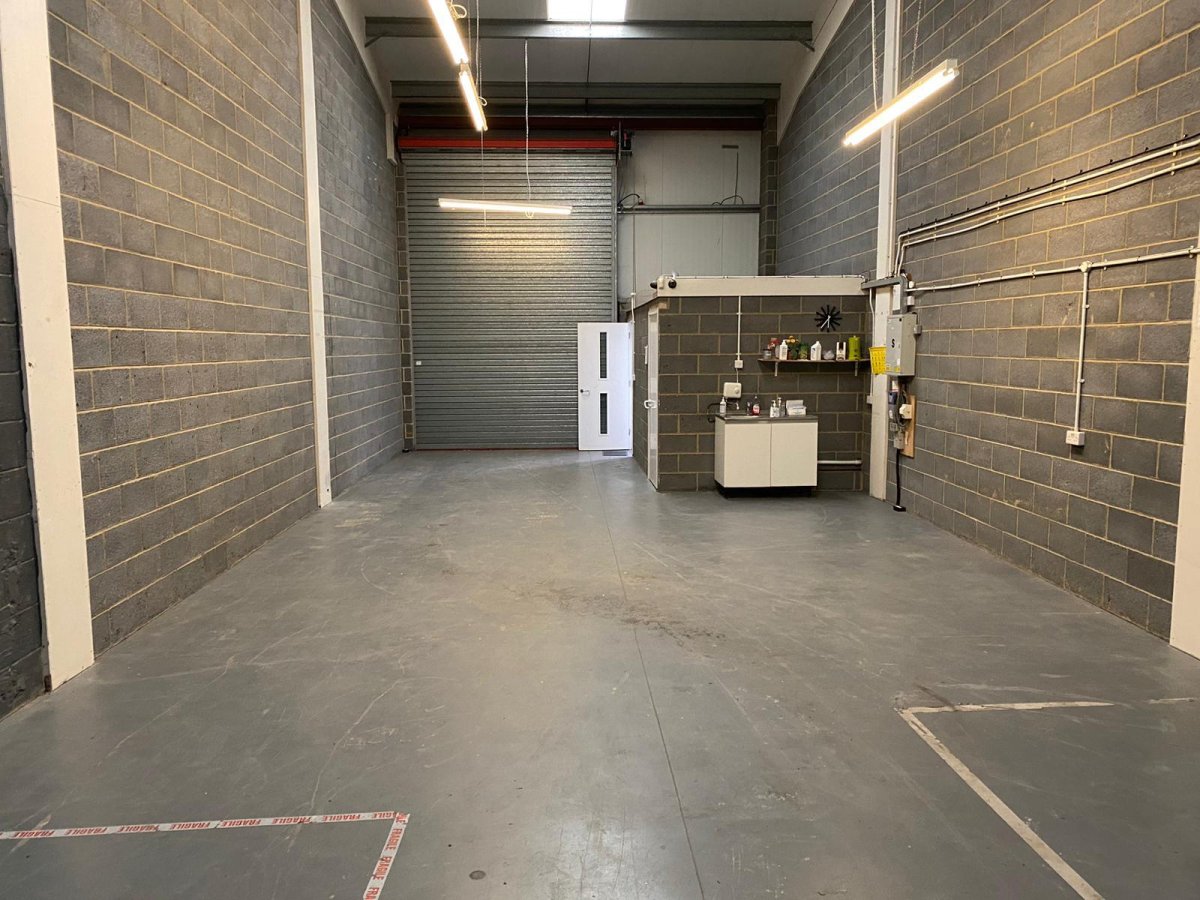 Industrial Unit in Lincoln - photo 3
