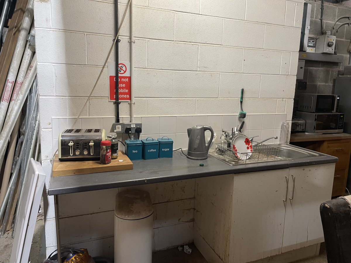 Industrial Unit in East Drayton - photo 2