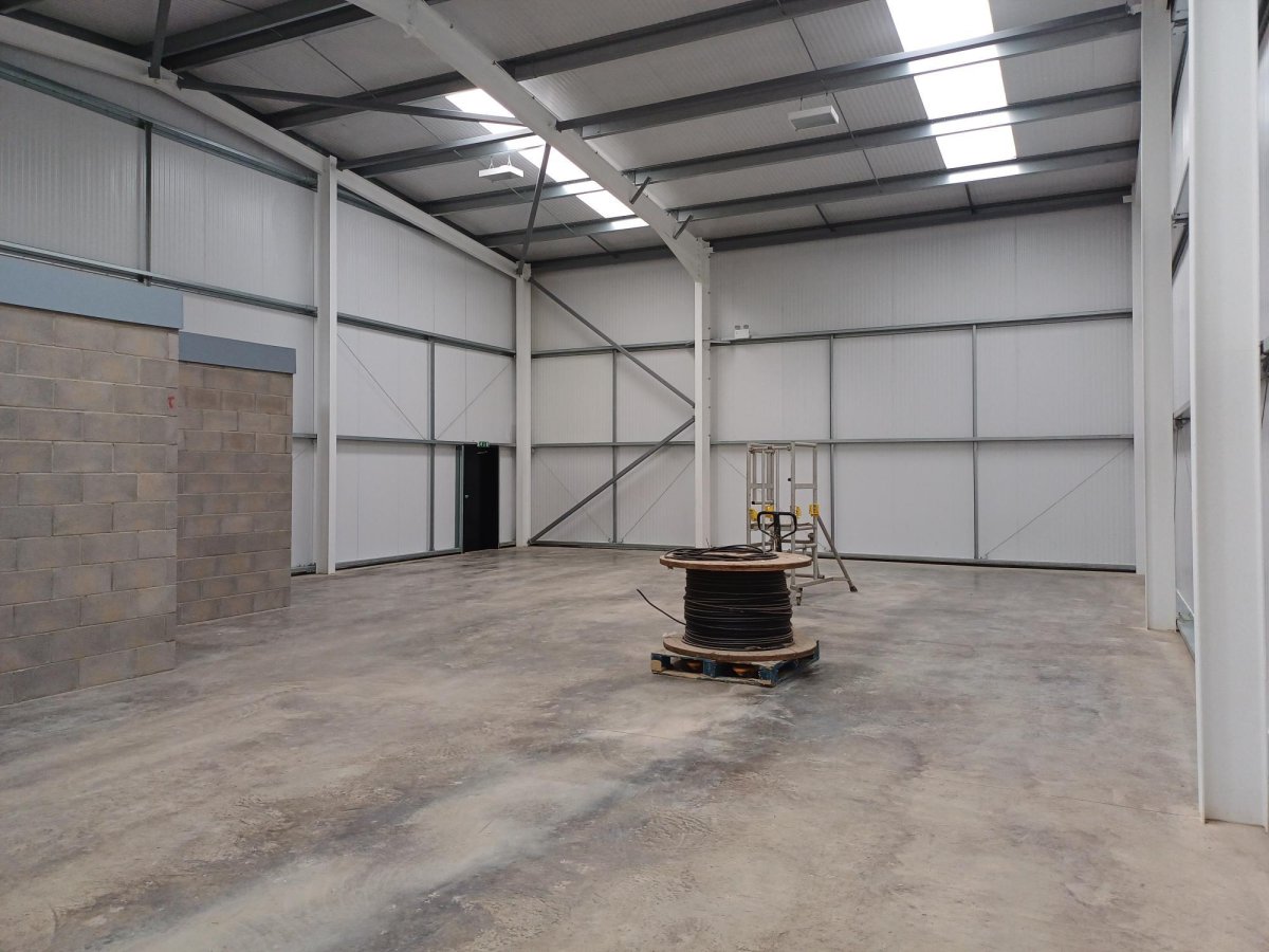 Industrial Unit in Peterborough - photo 4