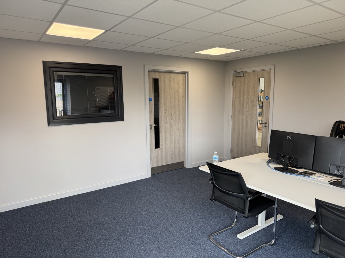 Industrial Unit in Peterborough - photo 4