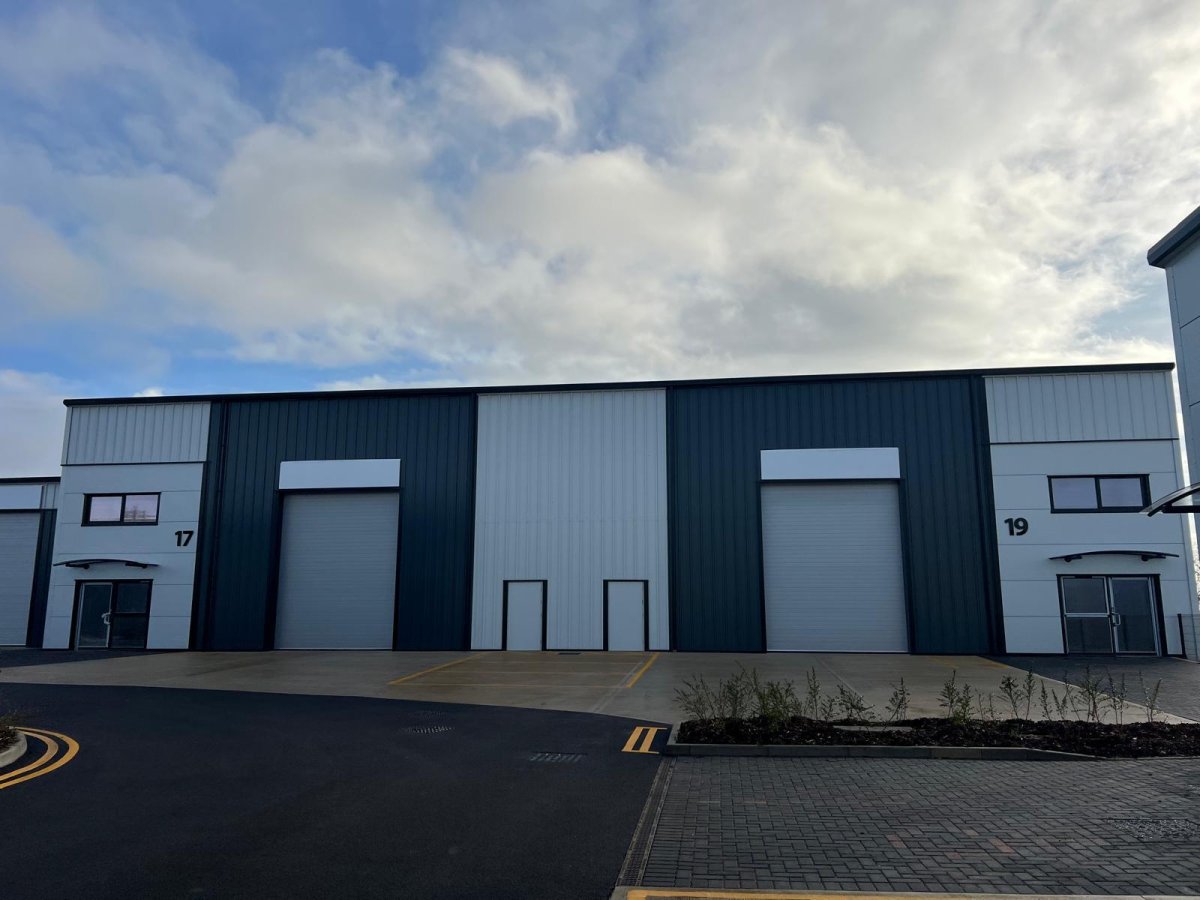 Industrial Unit in Peterborough - photo 4