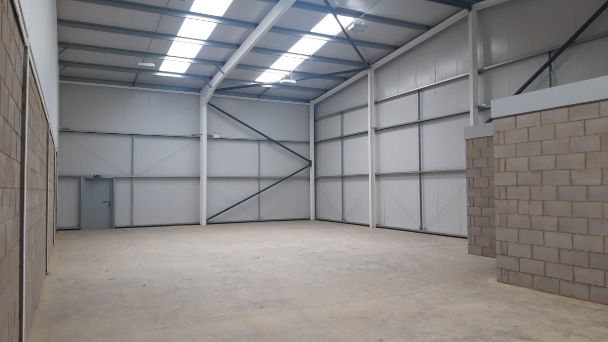 Industrial Unit in Peterborough - photo 4