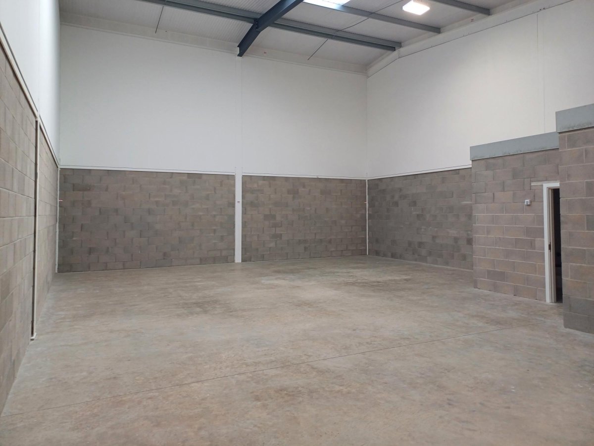 Industrial Unit in Peterborough - photo 3