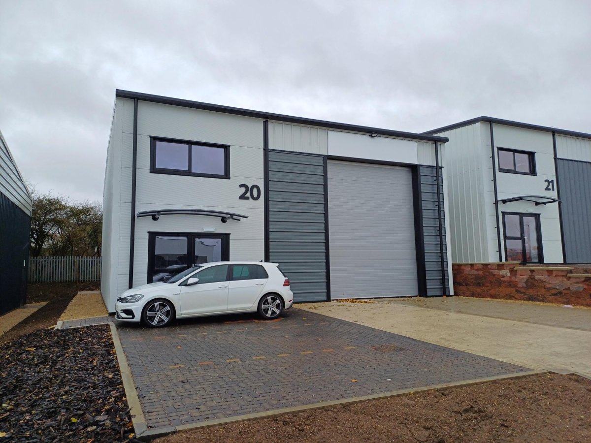 Industrial Unit in Peterborough - photo 3