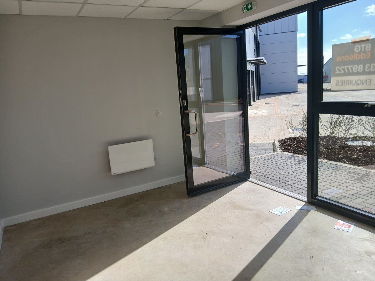 Industrial Unit in Yaxley - photo 3
