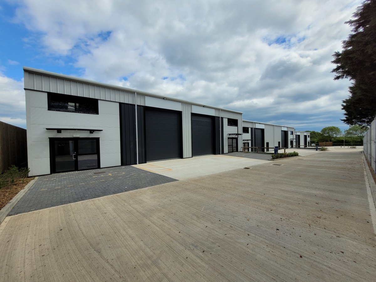 Industrial Unit in Colesden - photo 2