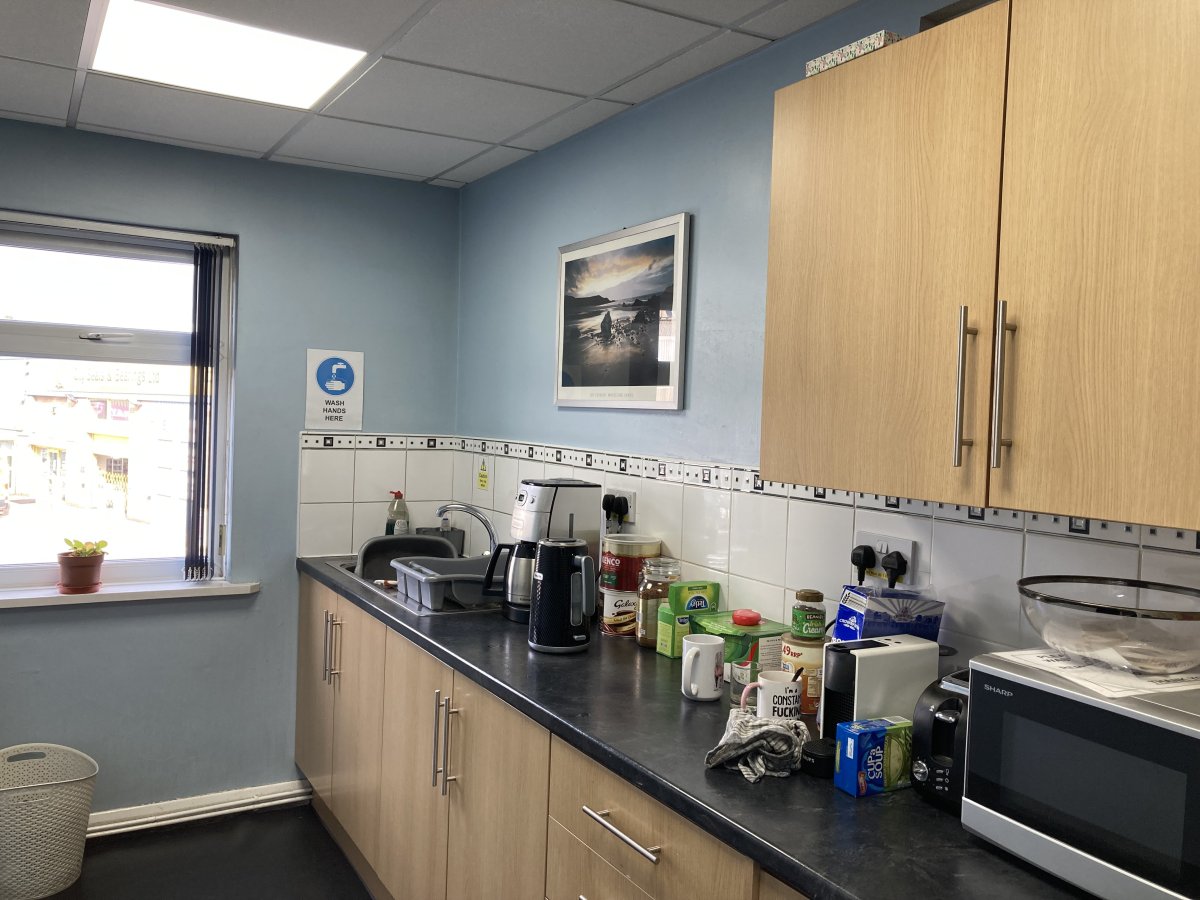 Industrial Unit in Sheffield - photo 3