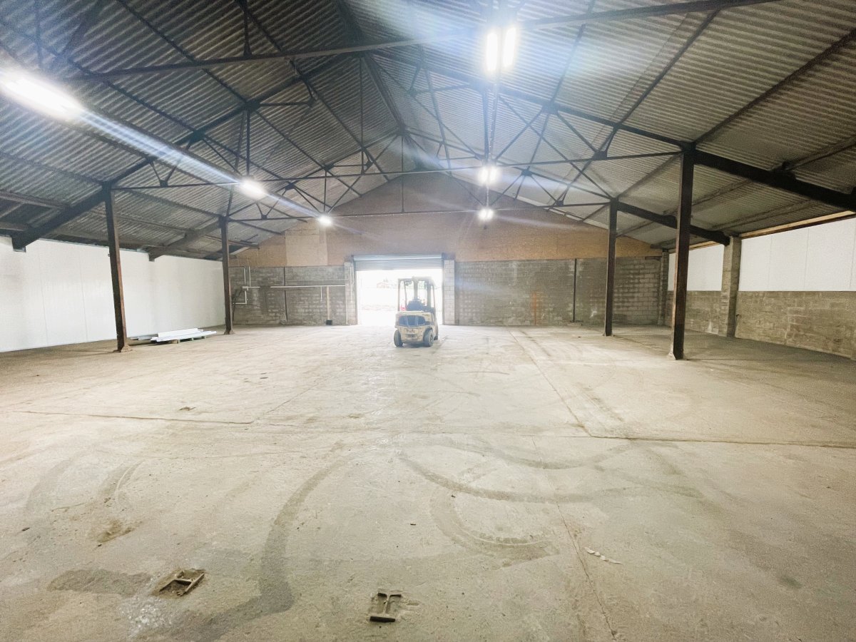 Industrial Unit in Burton On Trent - photo 3