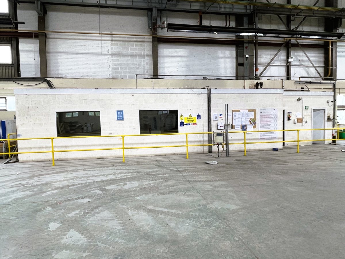 Industrial Unit in Burton On Trent - photo 3