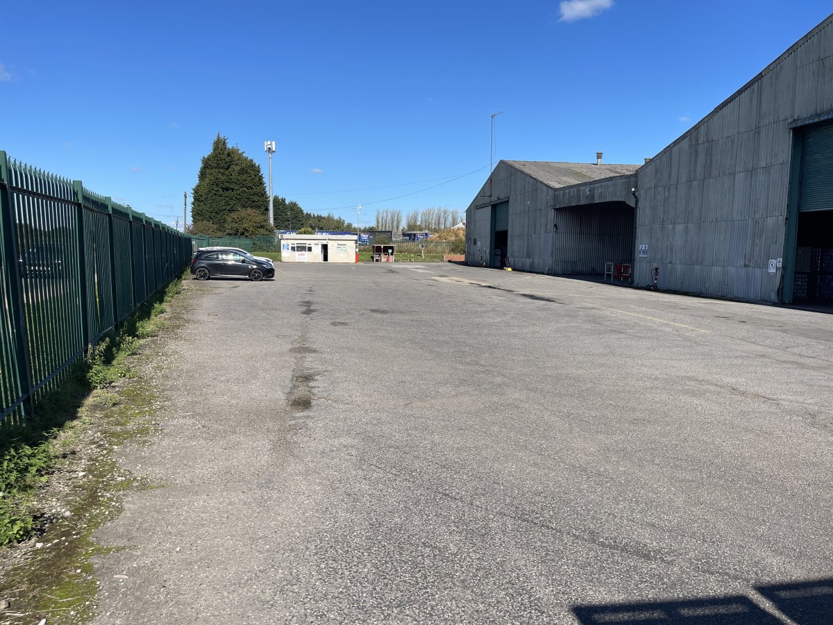 Industrial Unit in Goole - photo 4