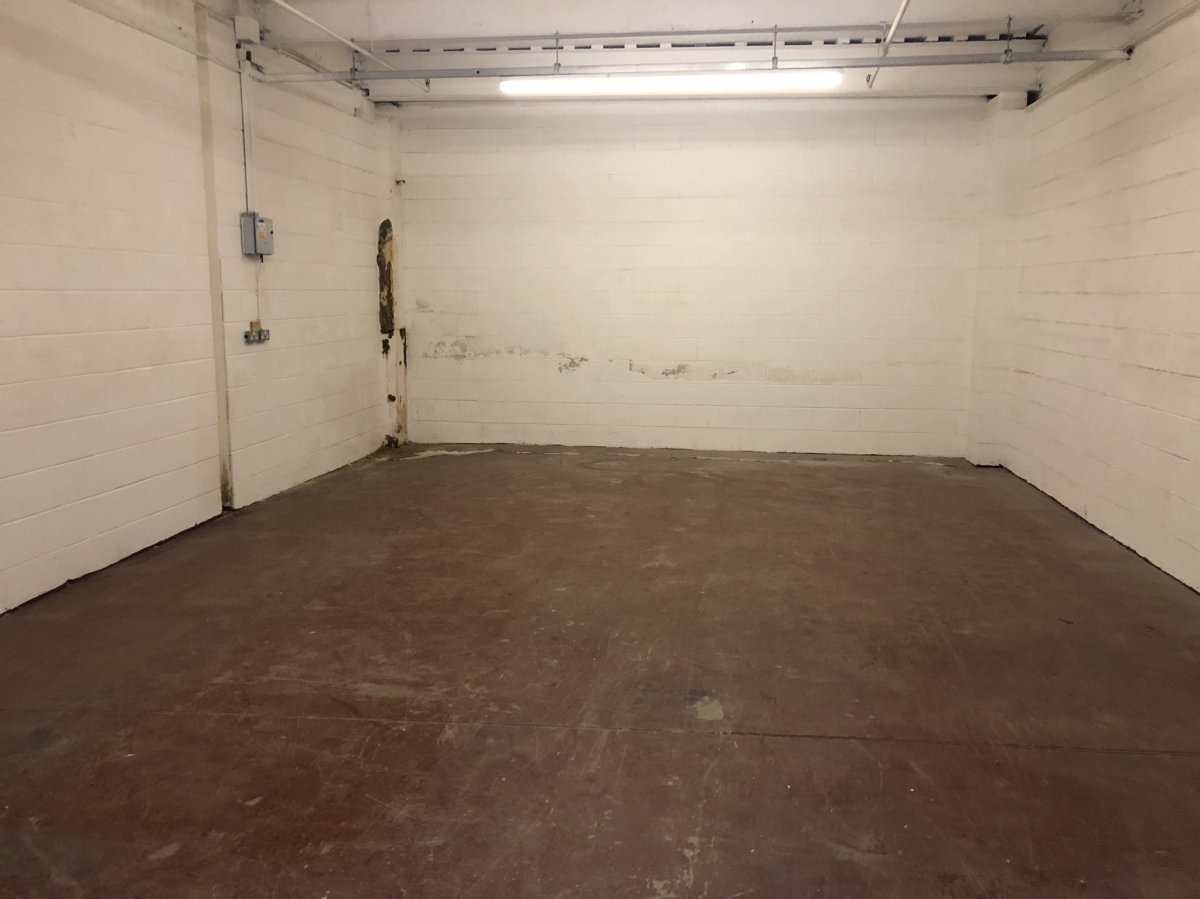 Industrial Unit in Halifax - photo 2