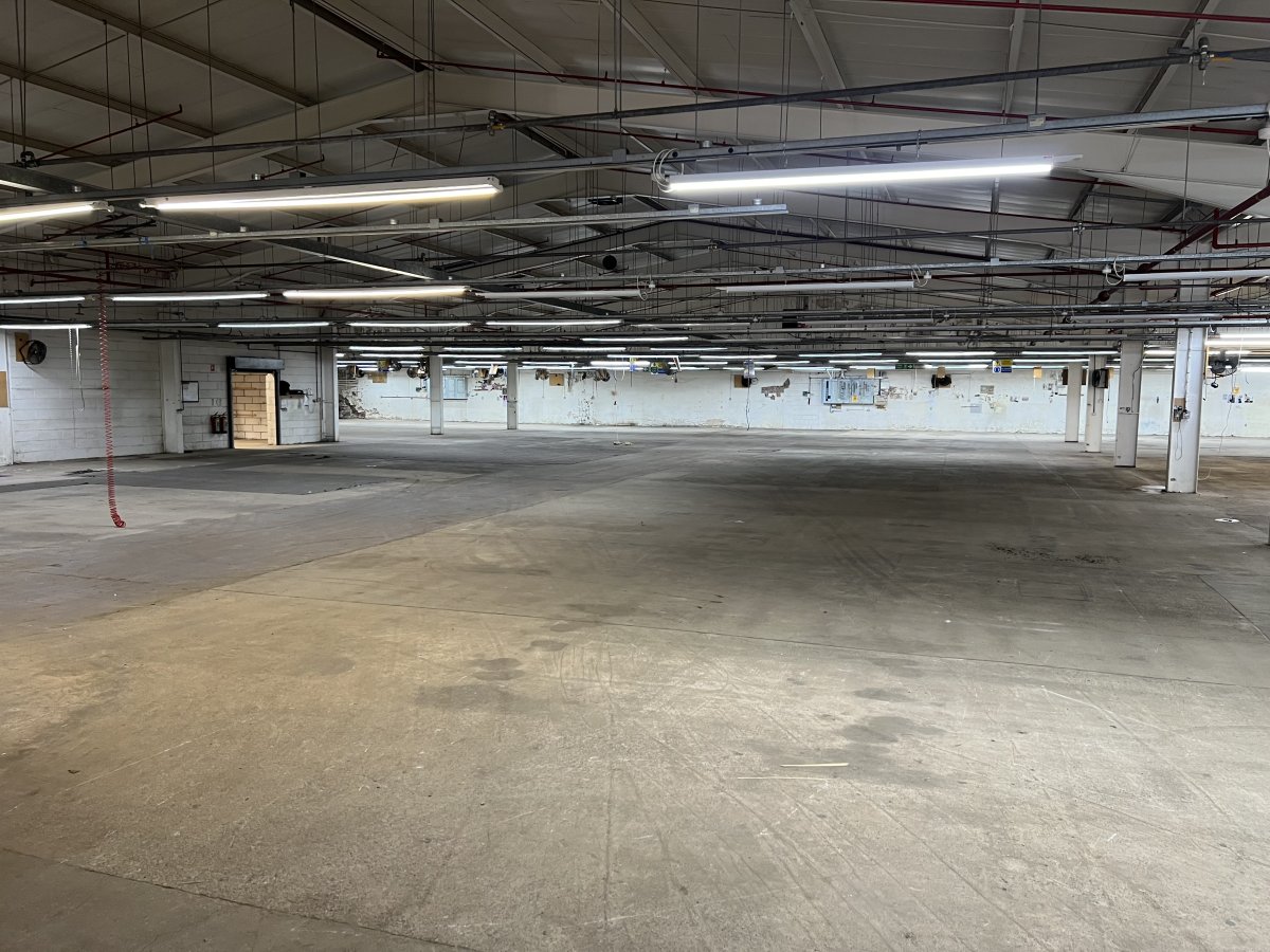 Industrial Unit in Bradford - photo 3