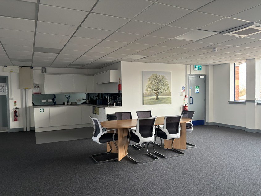 Industrial Unit in Melksham - photo 2
