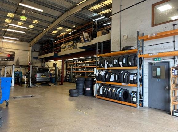 Industrial Unit in Bowerhill - photo 3