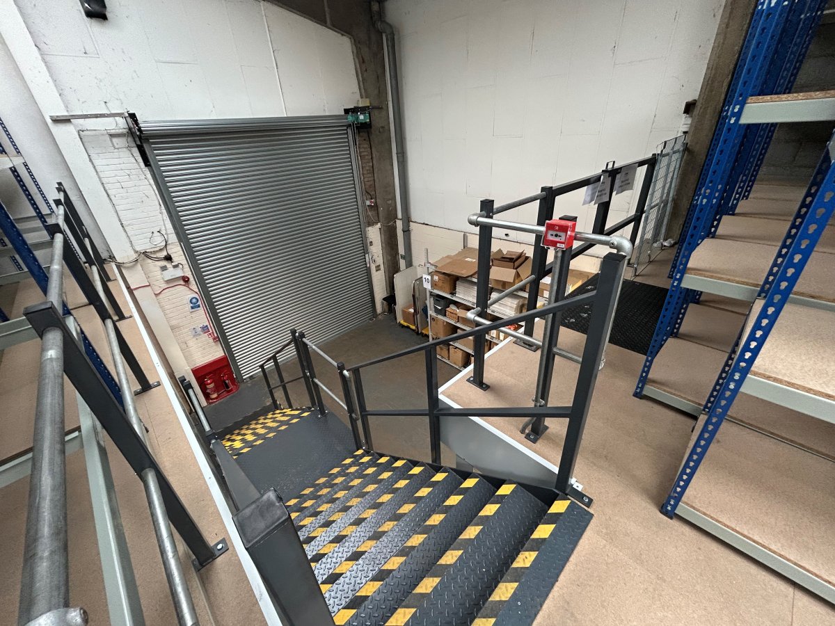 Industrial Unit in Freebournes Industrial Estate - photo 4