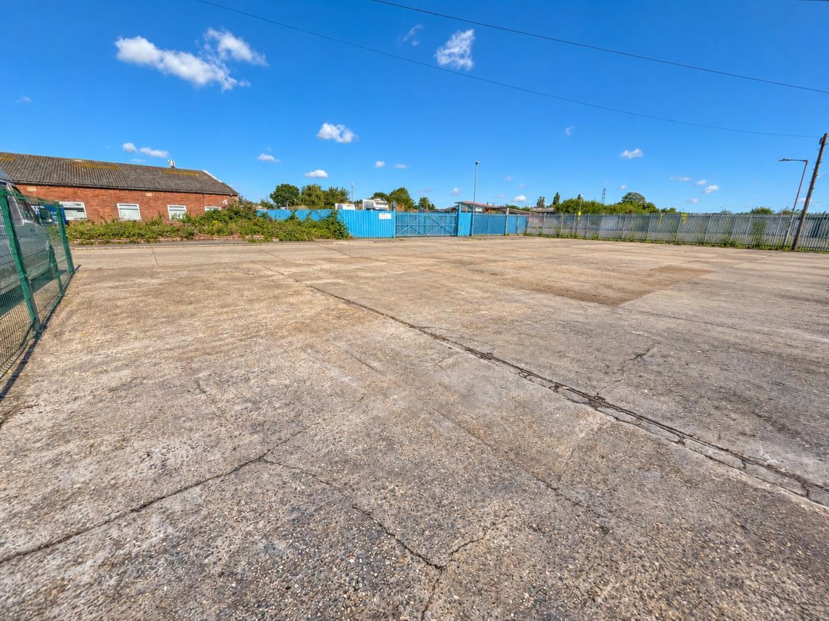 Industrial Unit in Lawford - photo 2