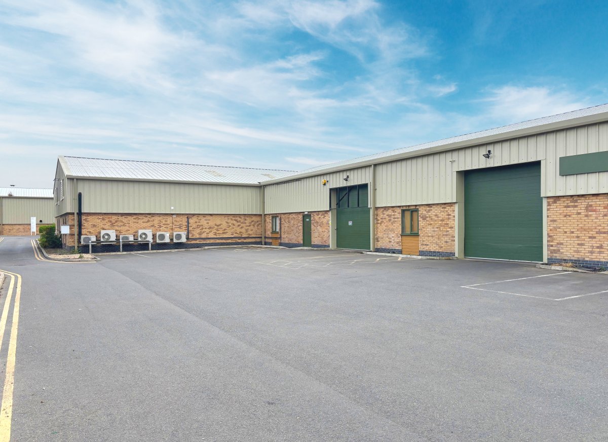 Industrial Unit in Saxilby - photo 2