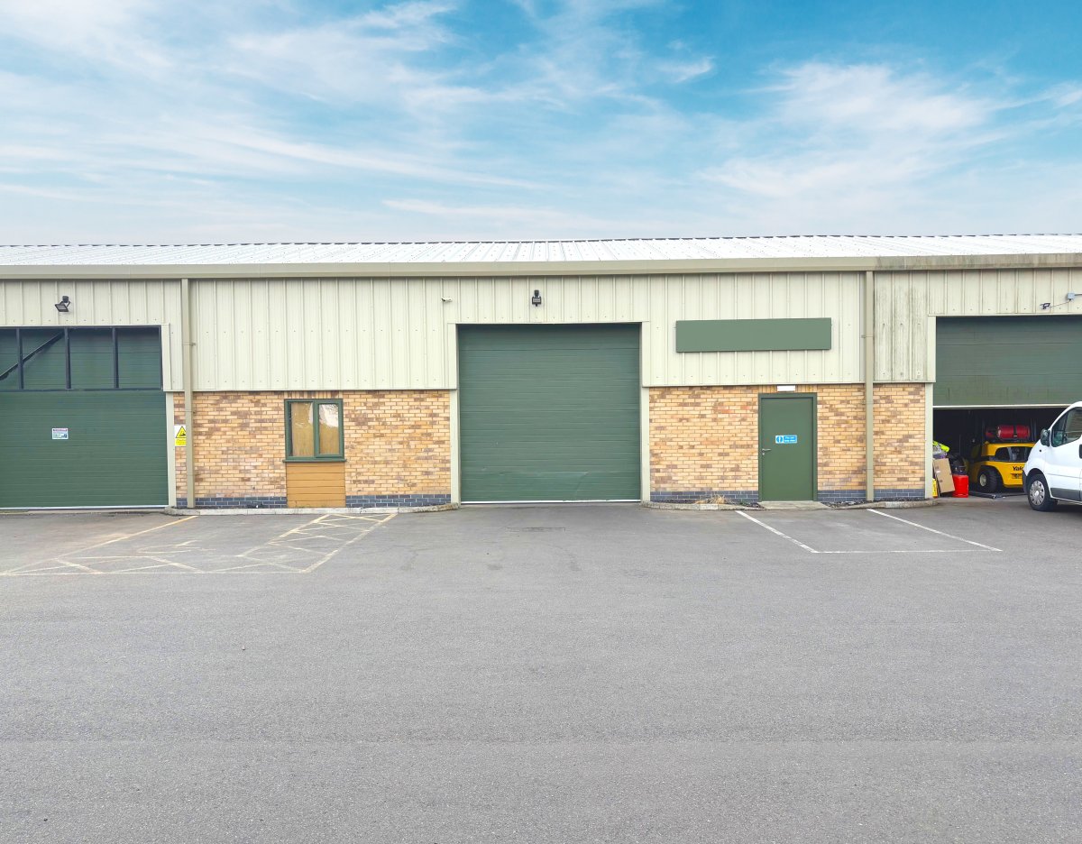 Industrial Unit in Saxilby - photo 2