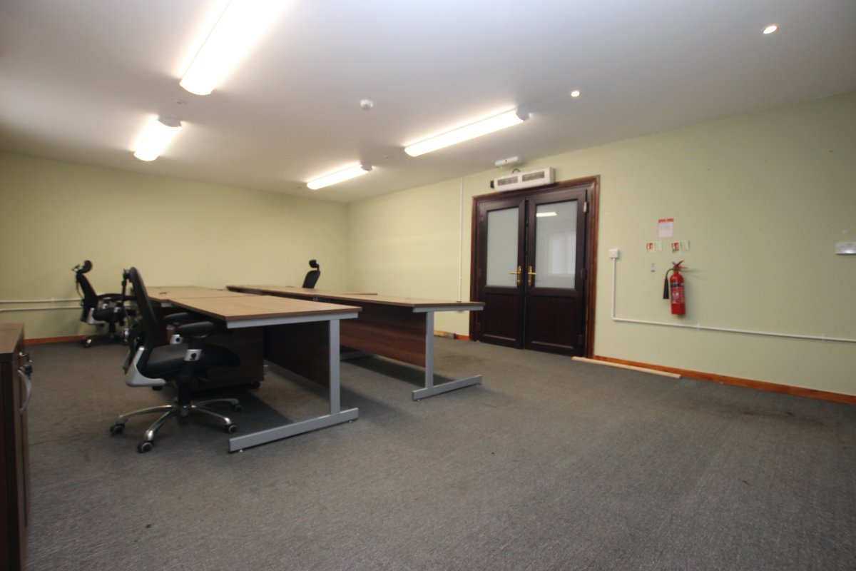 Industrial Unit in Saxilby - photo 3