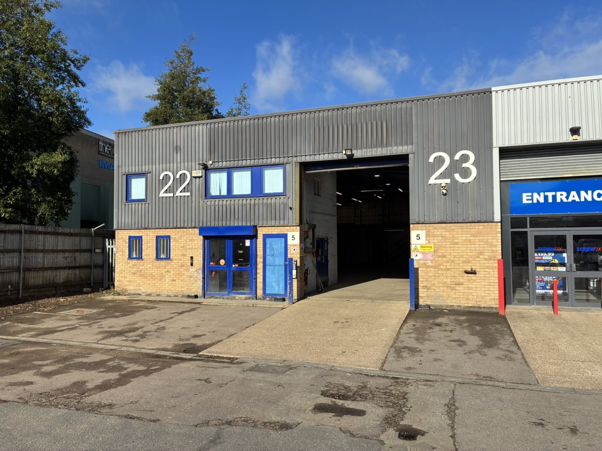 Industrial Unit in Cambridge - photo 2