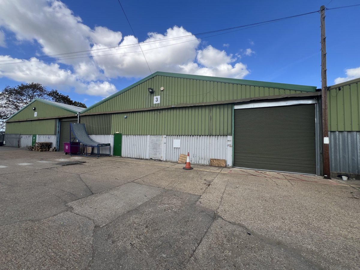 Industrial in Croxton