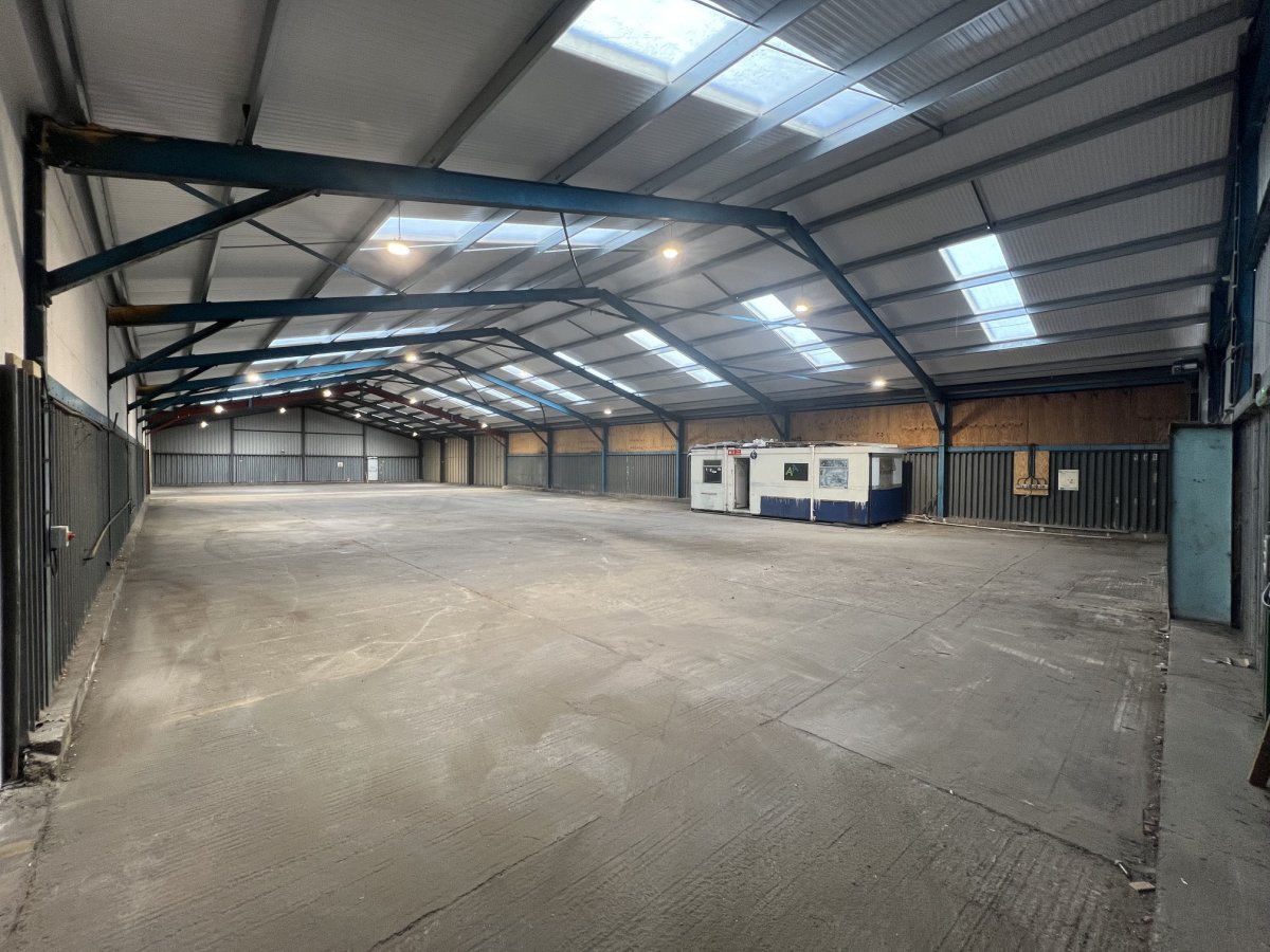 Industrial Unit in Croxton - photo 3