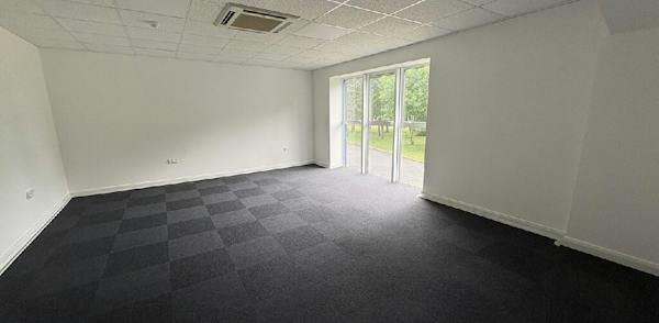 Industrial Unit in Pershore - photo 3