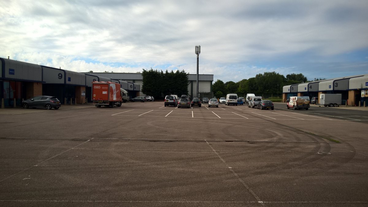 Industrial Unit in Littlehampton - photo 2