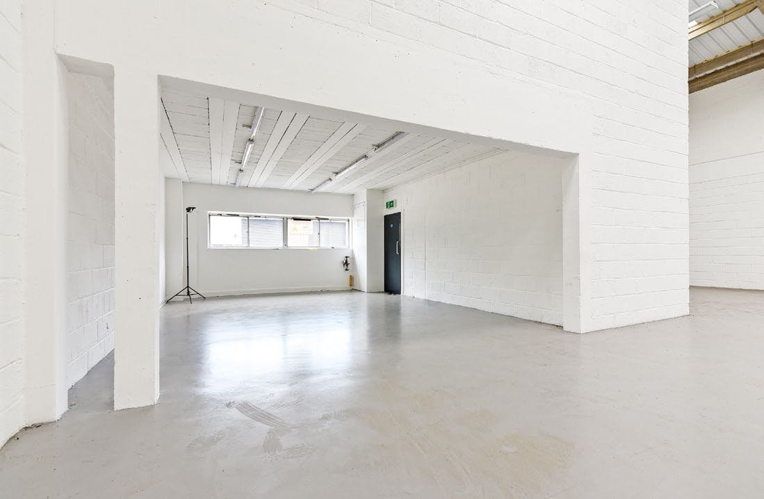 Industrial Unit in Sydenham - photo 4